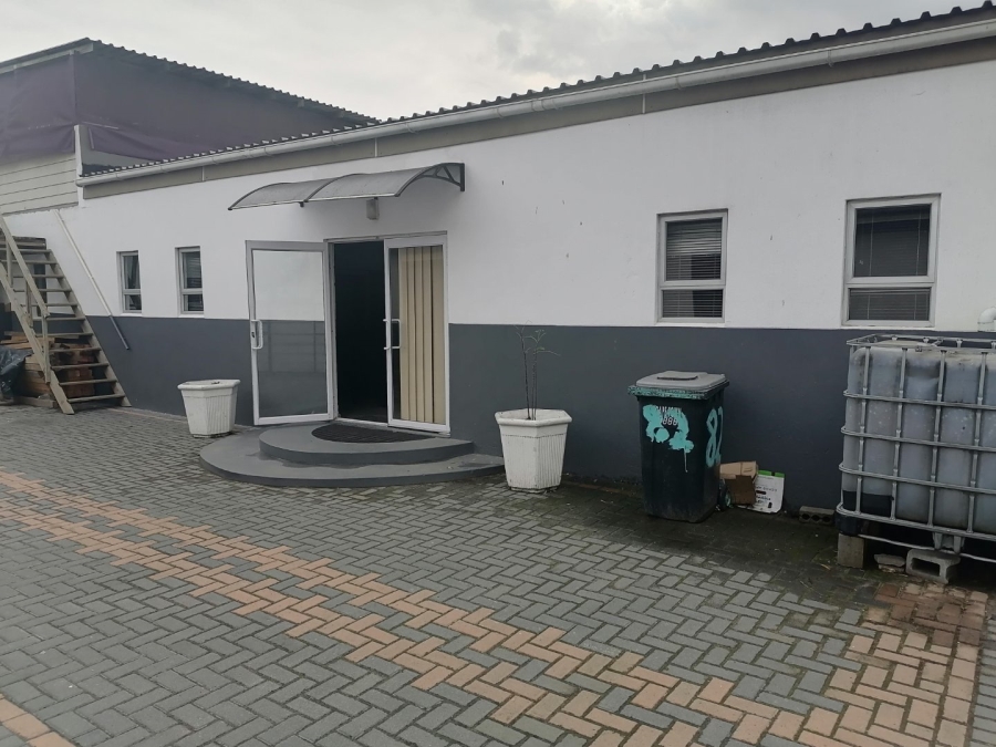  Bedroom Property for Sale in Hagley Western Cape